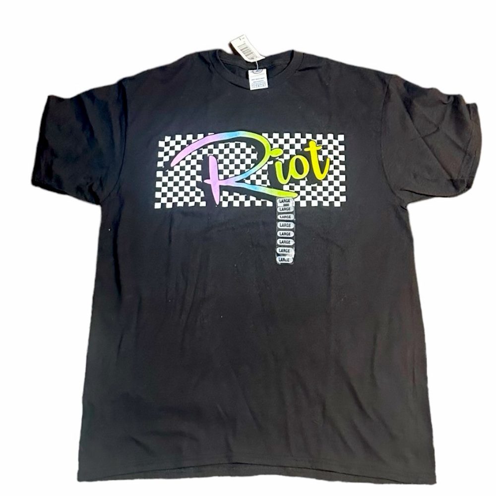 T-shirt Rock Emo Riot Punk Unisex size L. NWT